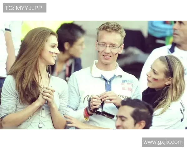 足球明星与女星携手共度人生的浪漫故事与甜蜜瞬间揭秘 足球明星与女星携手共度人生的浪漫故事与甜蜜瞬间揭秘