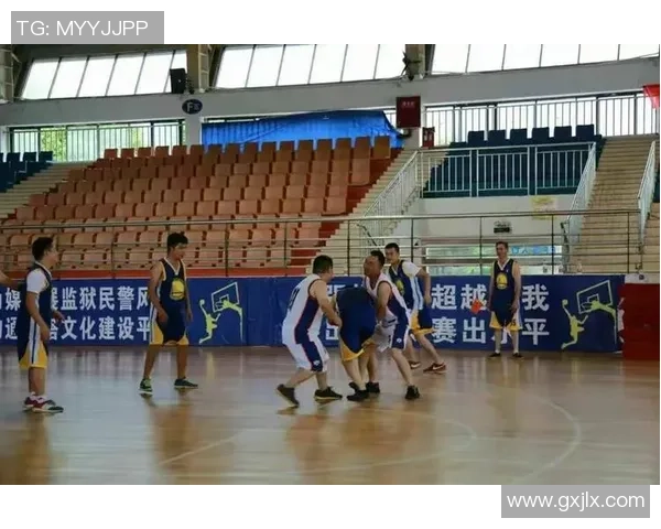 重庆篮球队与成都篮球队耐力较量赛后分析与反思 重庆篮球队与成都篮球队耐力较量赛后分析与反思